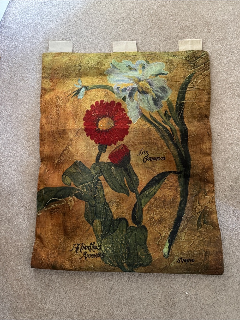 Floral Wall Hanging Tapestry in Red & Green
